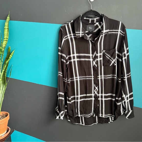 Rails Black and White Plaid Button Down Shirt size Large - Picture 4 of 12